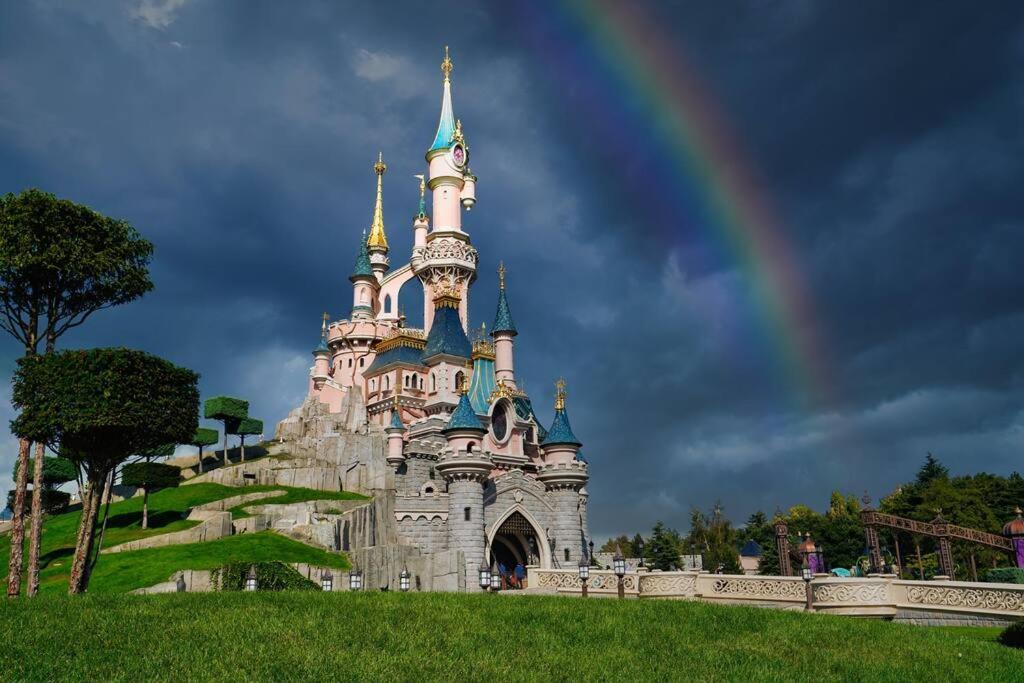Appartement Chic 5 Min Disneyland/Vallee Village Serris Exterior photo