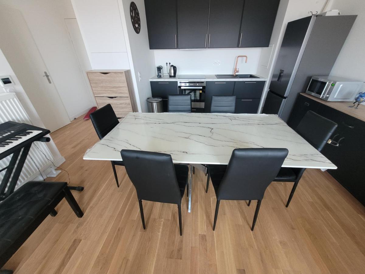Appartement Chic 5 Min Disneyland/Vallee Village Serris Exterior photo